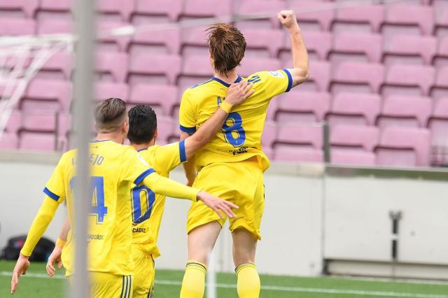 九游会下载-又是朗格莱犯错！巴萨惨遭绝平争冠希望渺茫