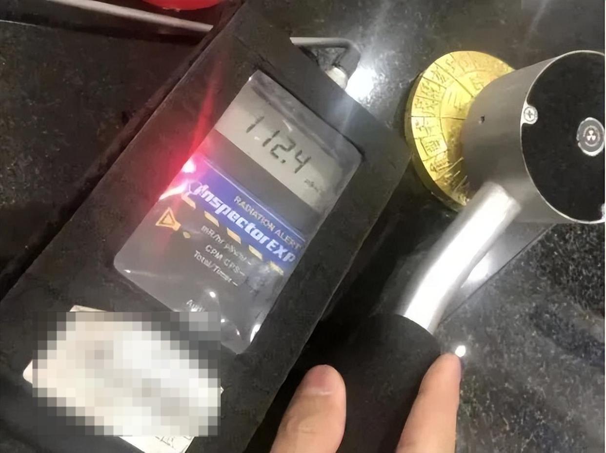 九游会官网-快扔掉！戴一天，辐射量相当于拍117次胸片